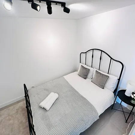 The Estrela House - No 107 - 2d - Comfort Two-bedroom Daire *